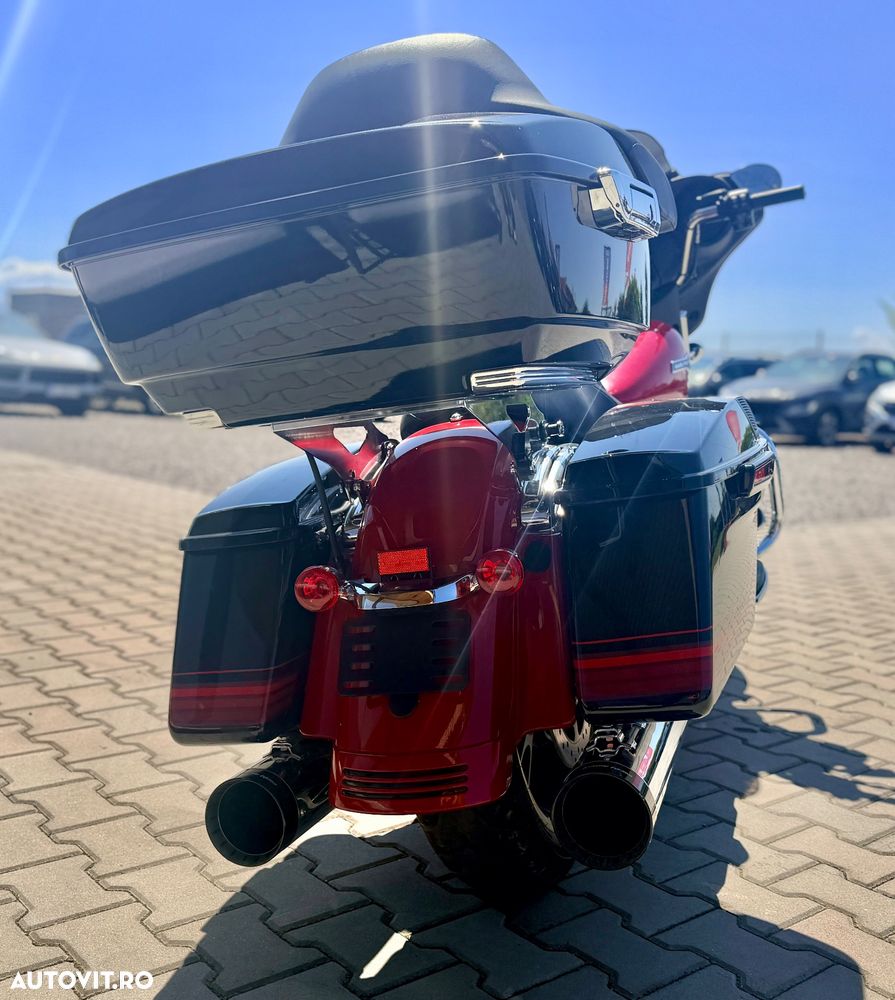 Harley-Davidson S Street Glide Special - 3