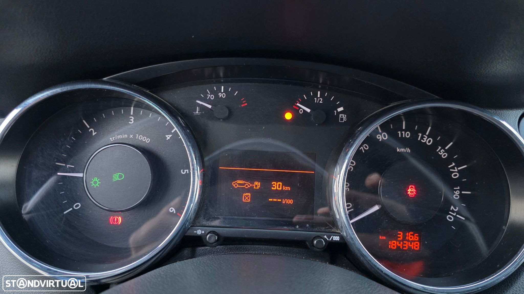 Peugeot 5008 1.6 HDi Executive JLL17 - 17
