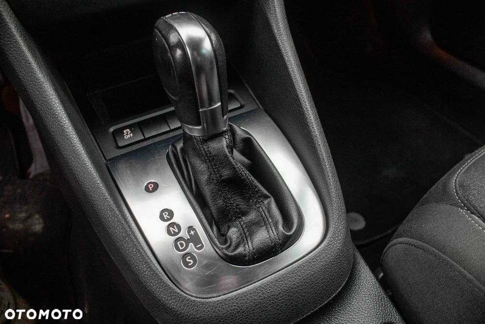 Volkswagen Golf 1.4 TSI Highline Optimum DSG - 19