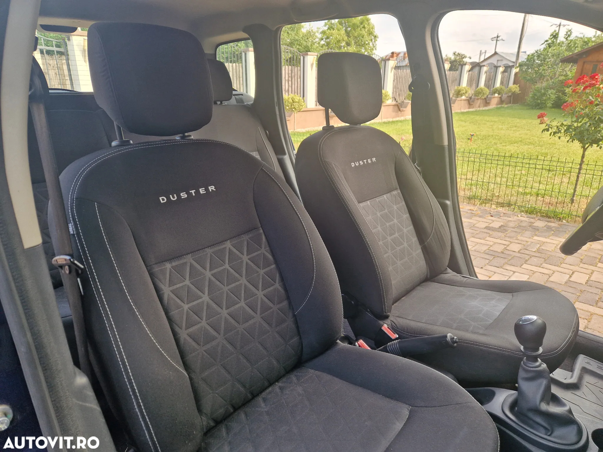 Dacia Duster 1.5 dCi 4x4 Laureate - 8
