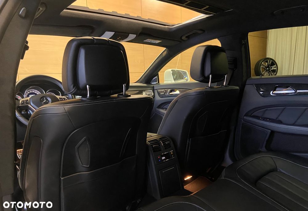 Mercedes-Benz CLS 500 4Matic 7G-TRONIC - 18