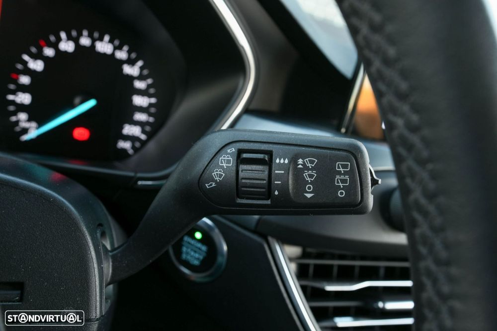 Ford Focus 1.0 EcoBoost Active X - 34