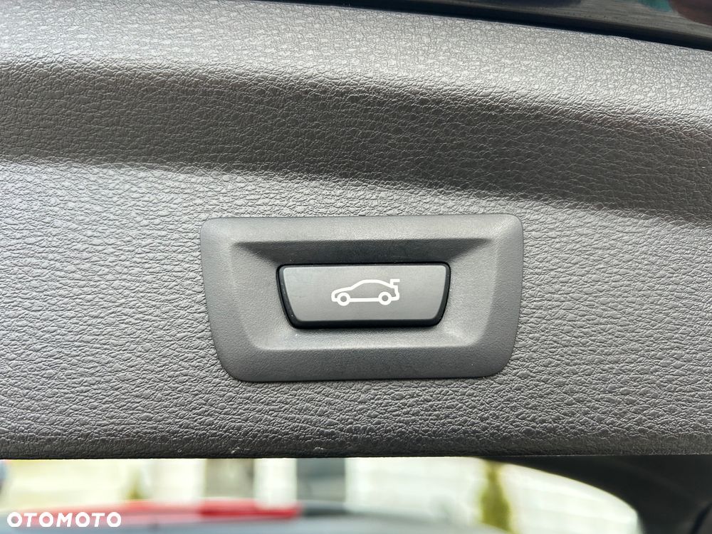 BMW X2 sDrive20i Advantage Plus - 20