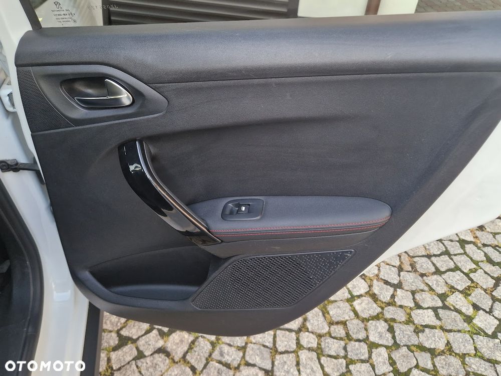 Peugeot 2008 PureTech 110 Stop&Start GT-Line Edition - 35
