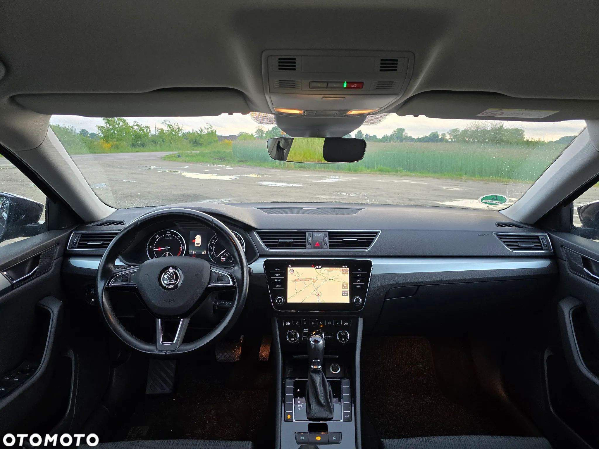 Skoda Superb 2.0 TDI Ambition DSG7 - 19