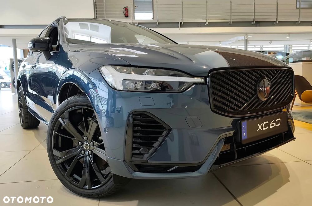Volvo XC 60 T8 Plug-In Hybrid AWD Ultimate Black Edition - 8