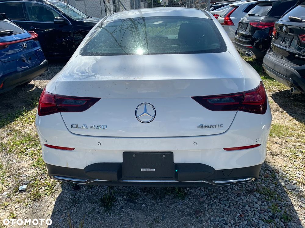 Mercedes-Benz CLA 250 4Matic 8G-DCT AMG Line Advanced Plus - 2