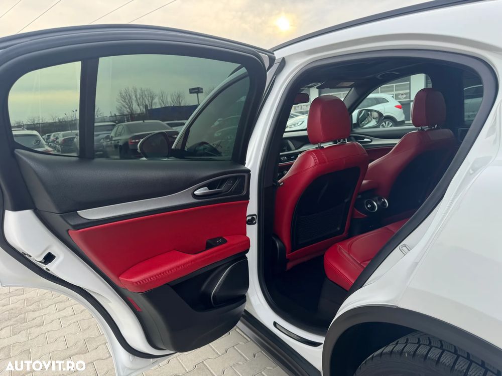 Alfa Romeo Stelvio 2.2 16V AT8-Q4 Super - 20