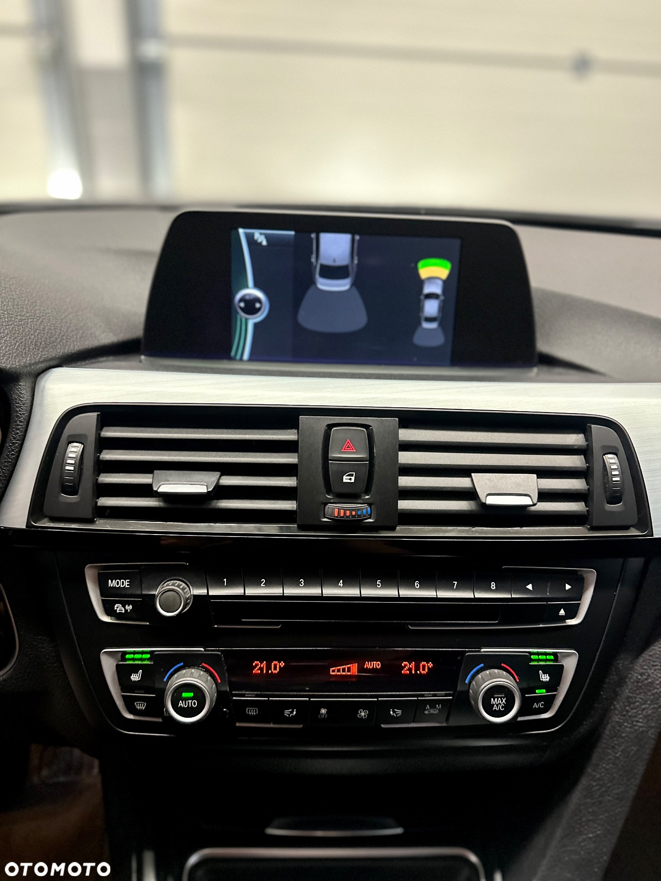 BMW Seria 3 318d M Sport EU6 - 18