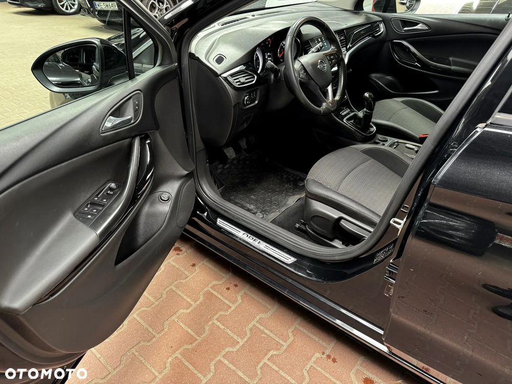 Opel Astra - 11
