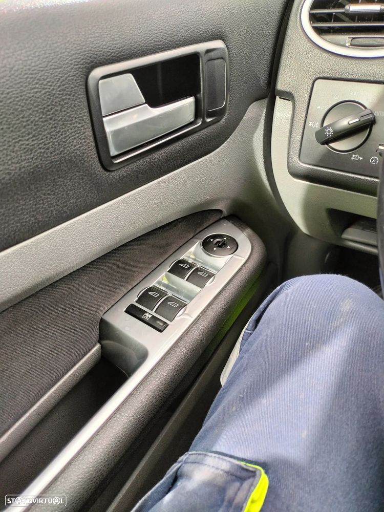 Ford Focus 1.6 TDCi Titanium - 12