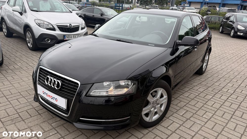 Audi A3 Sportback - 2