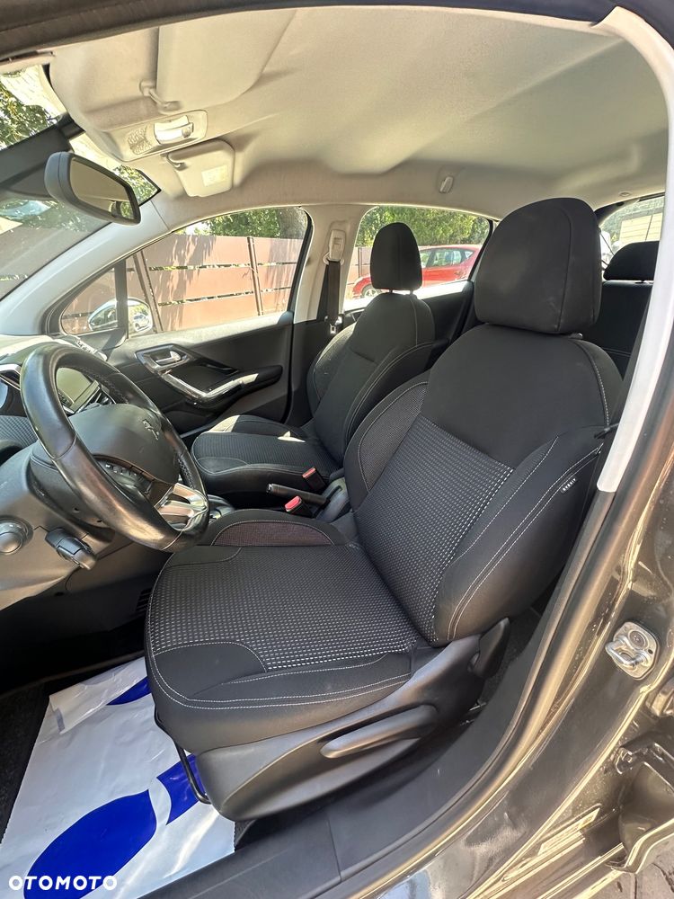 Peugeot 208 PureTech 110 Stop & Start EAT6 Signature - 6