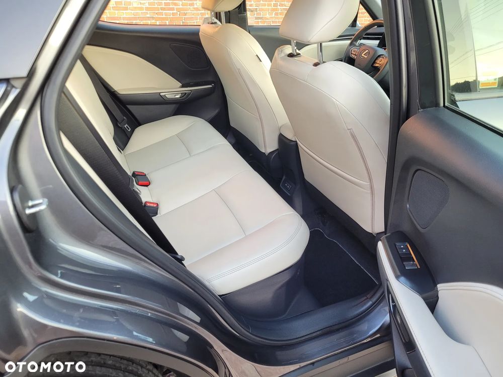 Lexus LBX 1.5 Hybrid Elegant - 18