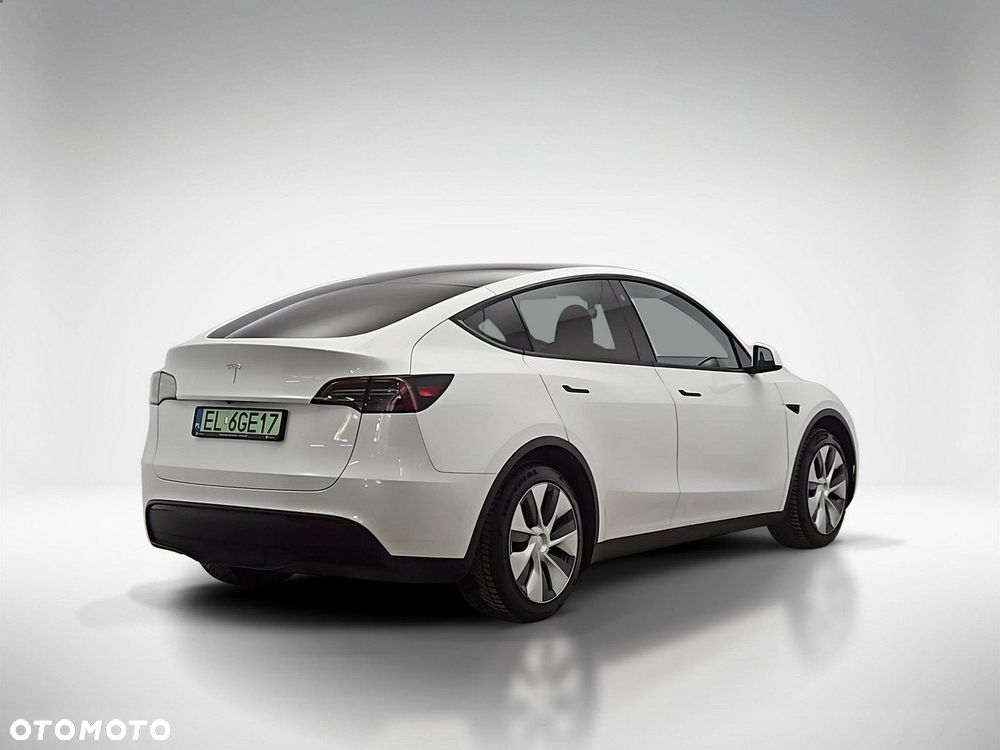 Tesla Y Long Range RWD - 5