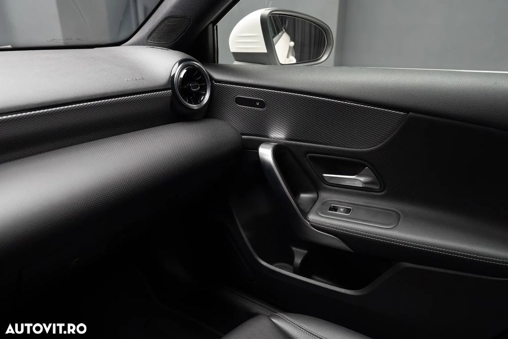 Mercedes-Benz A 220 7G-DCT - 23