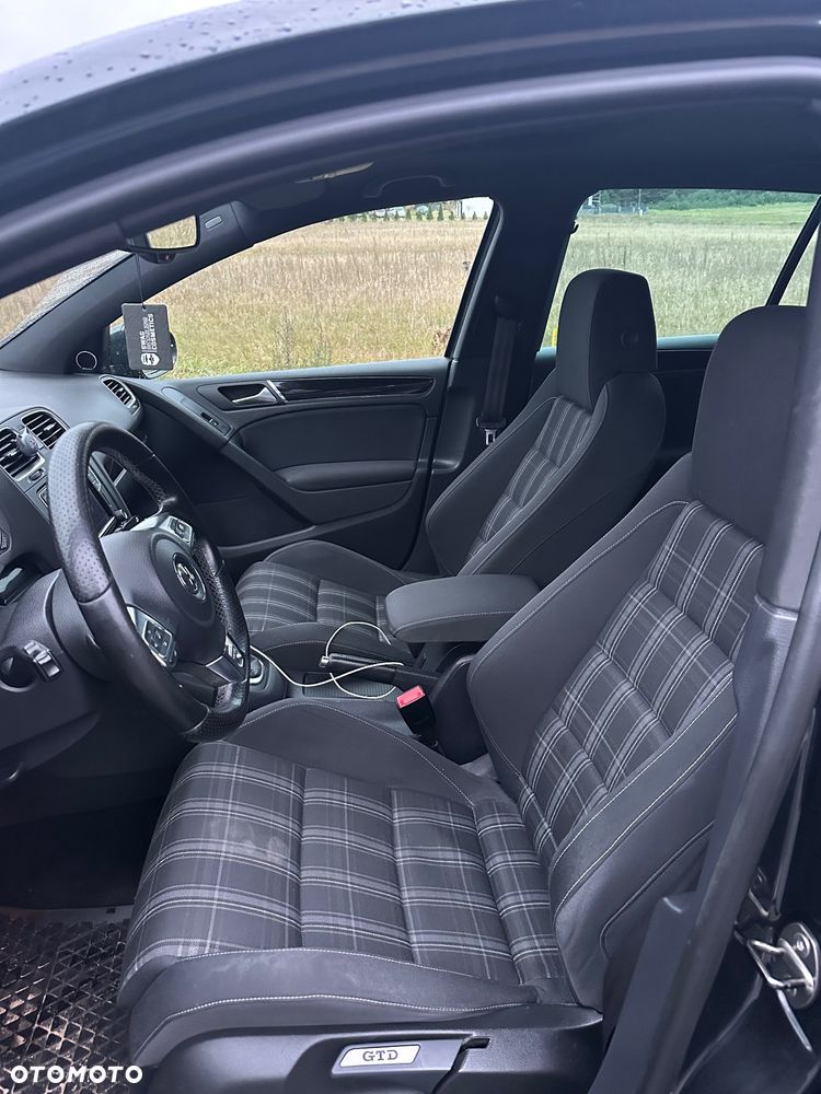 Volkswagen Golf VI 2.0 TDI GTD DSG - 14