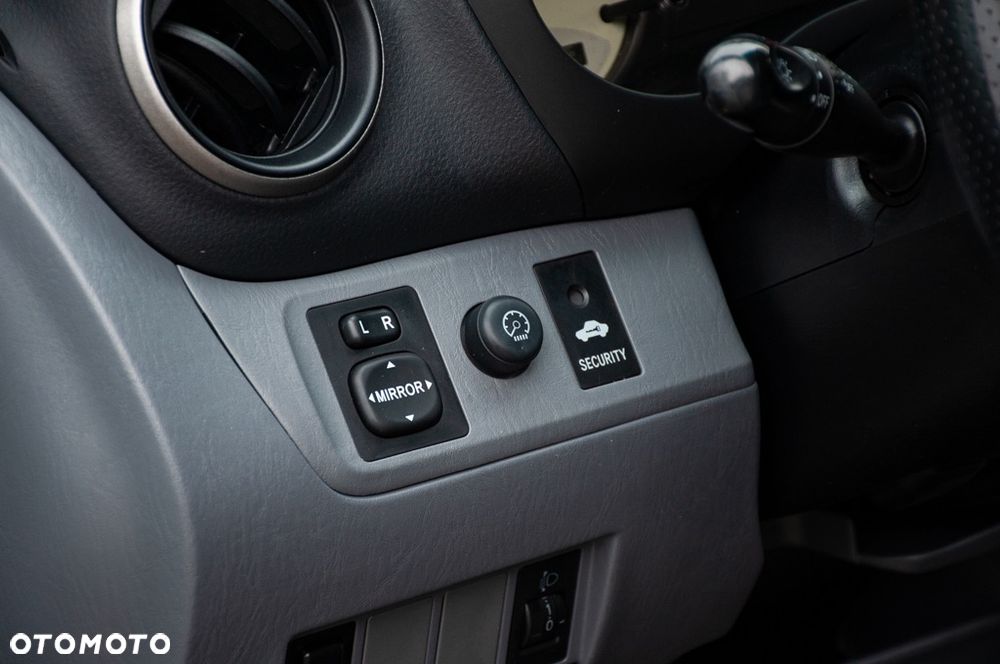 Toyota RAV4 2.0 VVT-i Prestige - 30