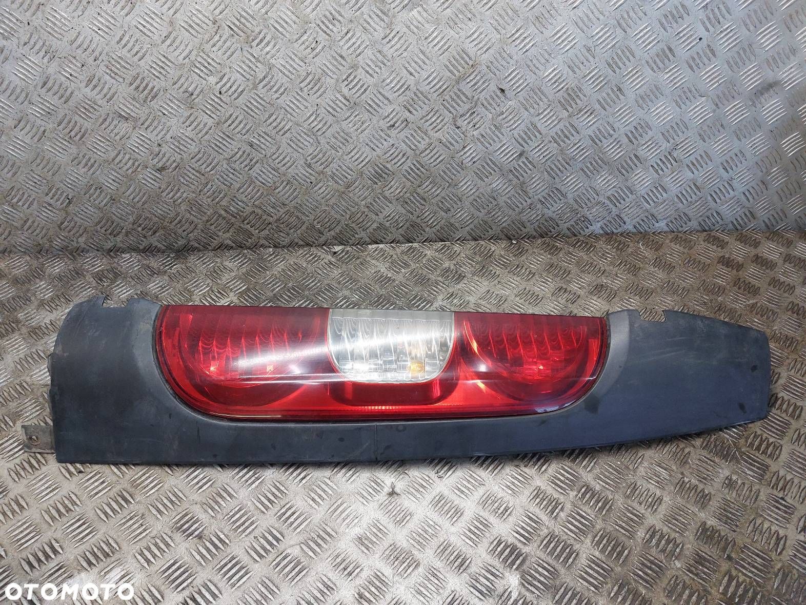 LAMPA PRAWY TYŁ FIAT DOBLO I LIFT 735388401 51755144 - 1