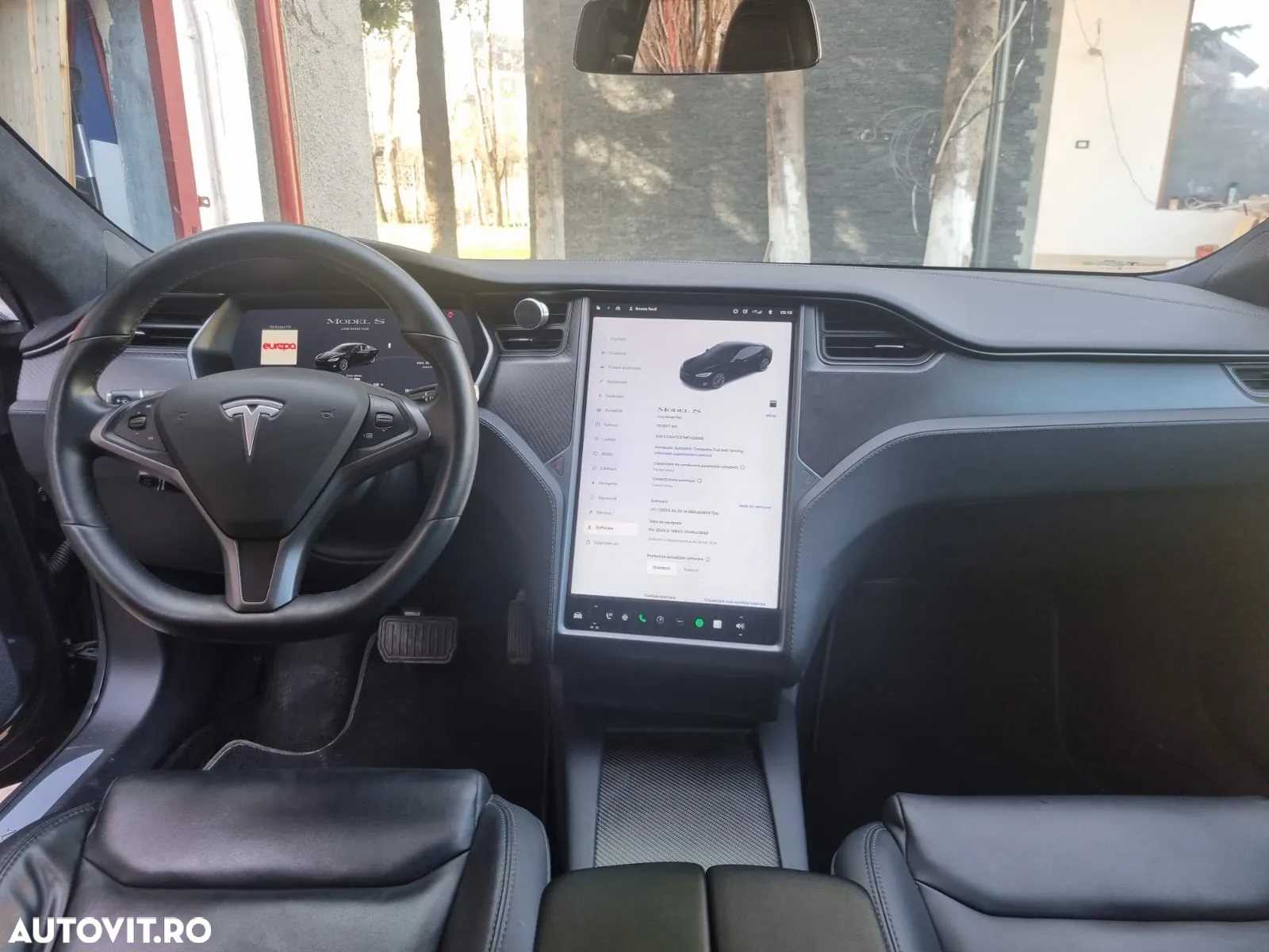 Tesla Model S - 9
