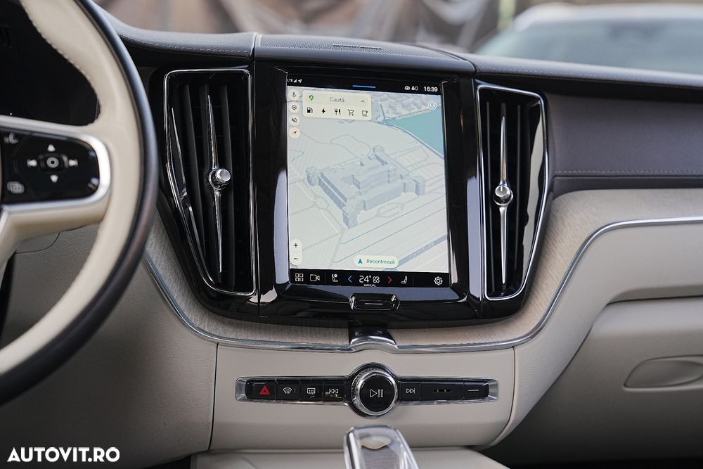 Volvo XC 60 Recharge T6 Twin Engine eAWD Inscription Expression - 30