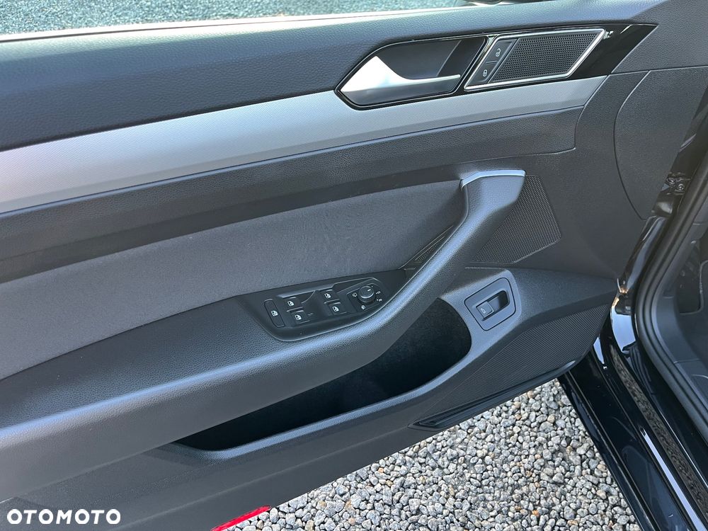 Volkswagen Passat Variant 1.5 TSI OPF DSG Business - 31