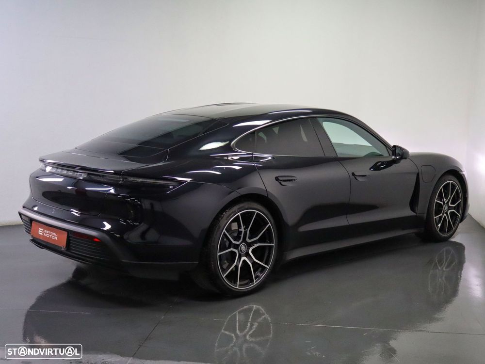 Porsche Taycan Standard - 3