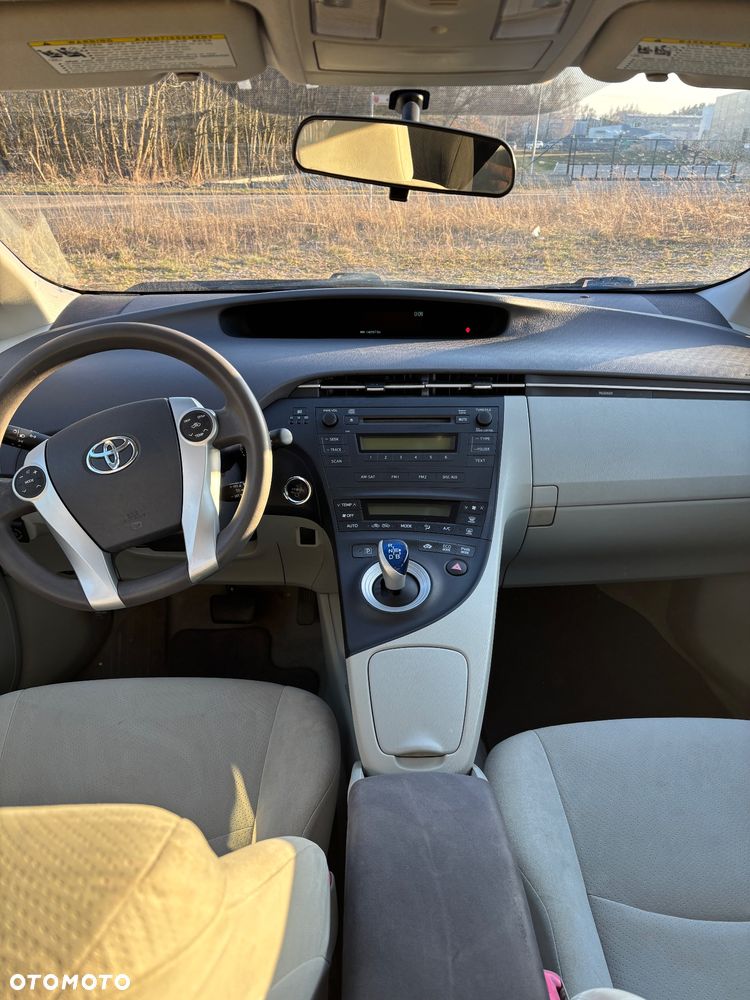 Toyota Prius - 10