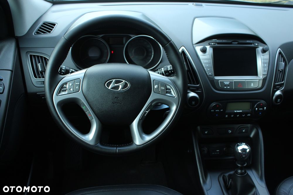 Hyundai ix35 1.7 CRDi 2WD Fifa World Cup Edition - 21