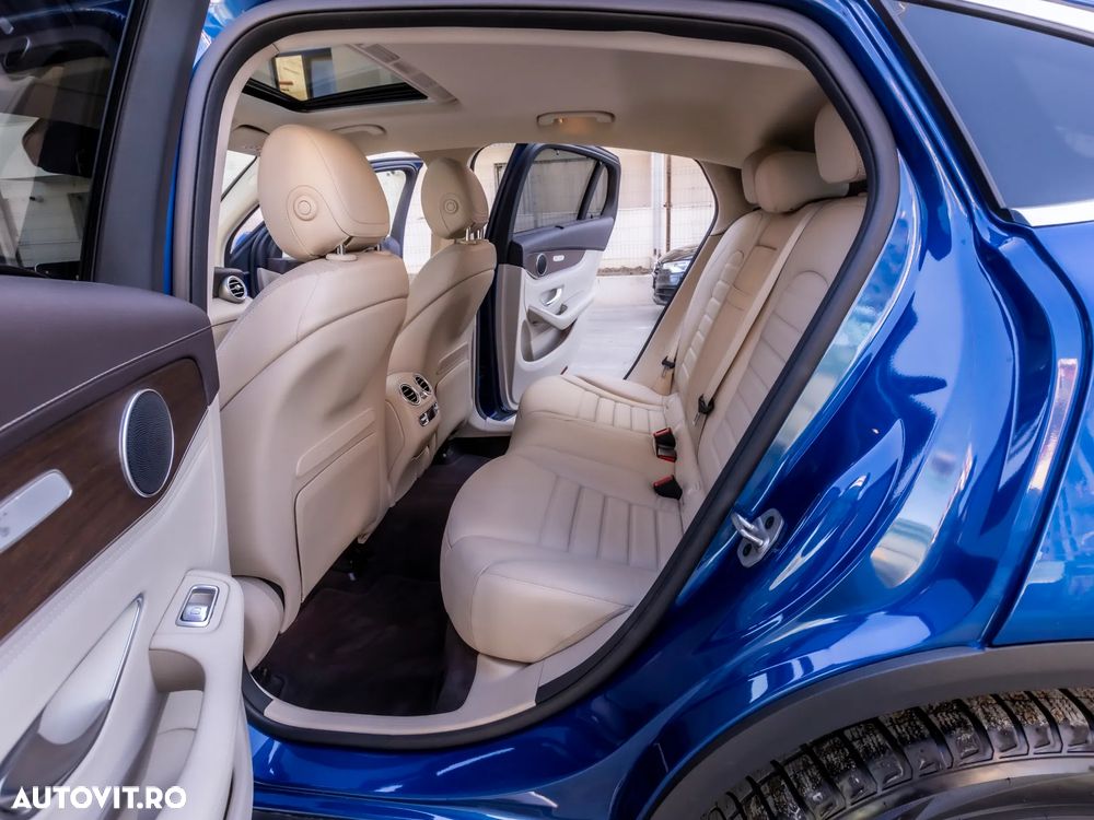 Mercedes-Benz GLC 300 4MATIC MHEV - 18