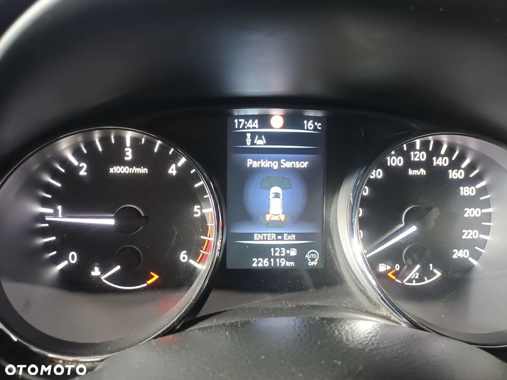 Nissan Qashqai 1.6 DCi N-Tec EU6 - 19