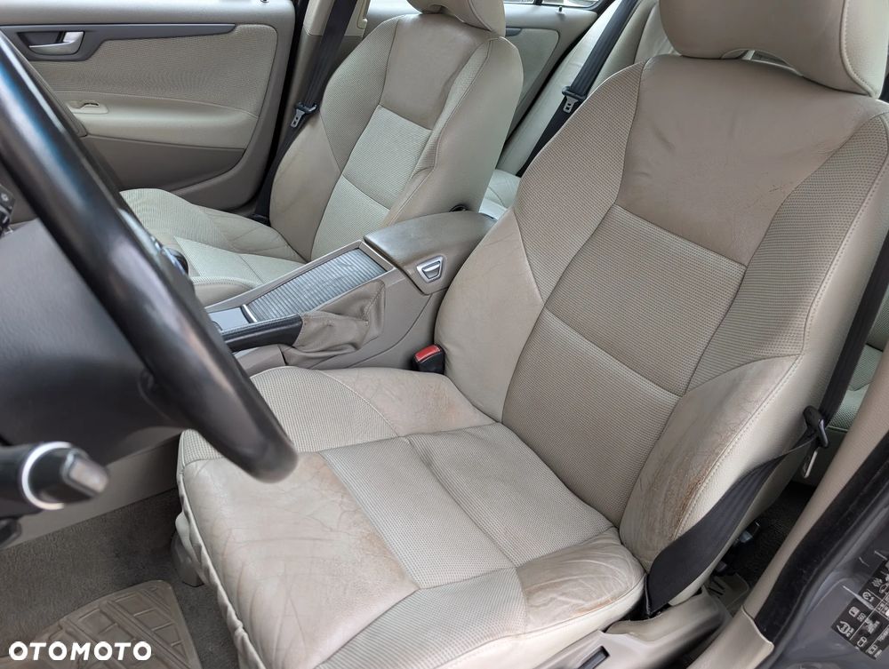 Volvo S60 2.4D Momentum - 19