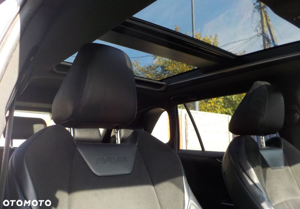 Toyota RAV4 - 16