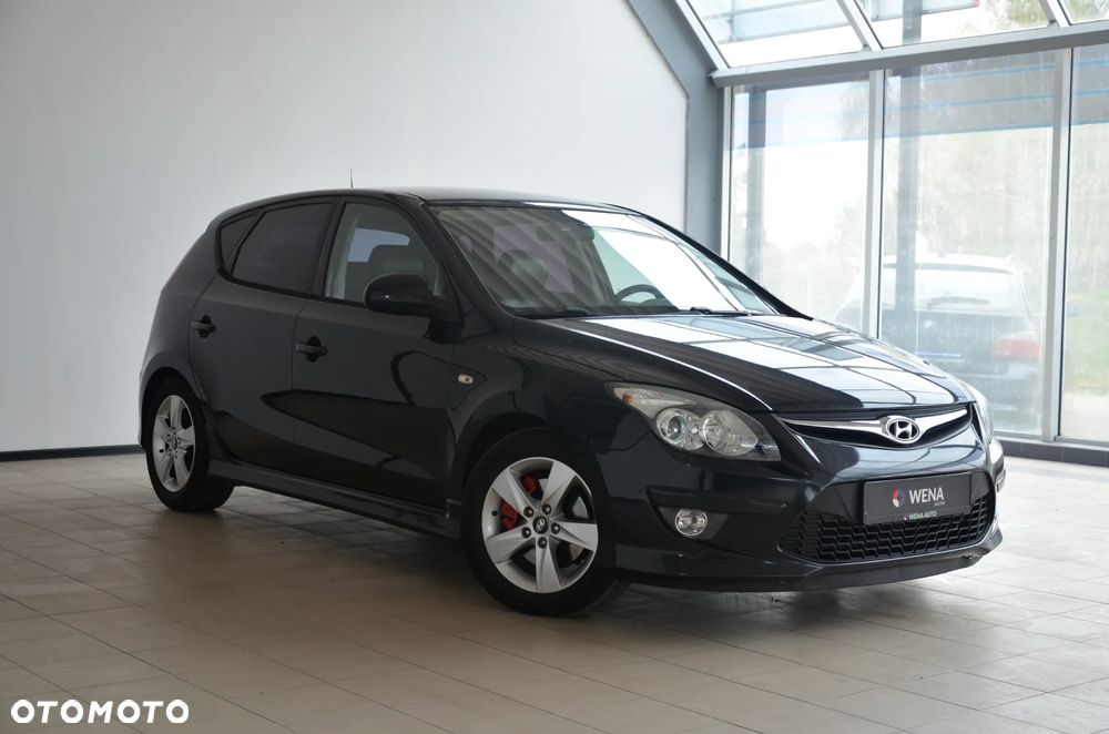 Hyundai i30 1.6 CRDi FIFA WM Edition - 2