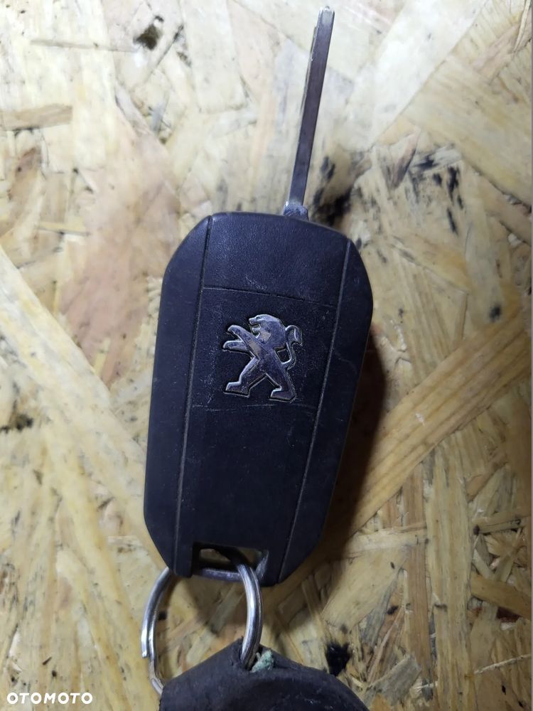 Kluczyk klucz pilot Peugeot 208 2008 3008 5008 308 - 3