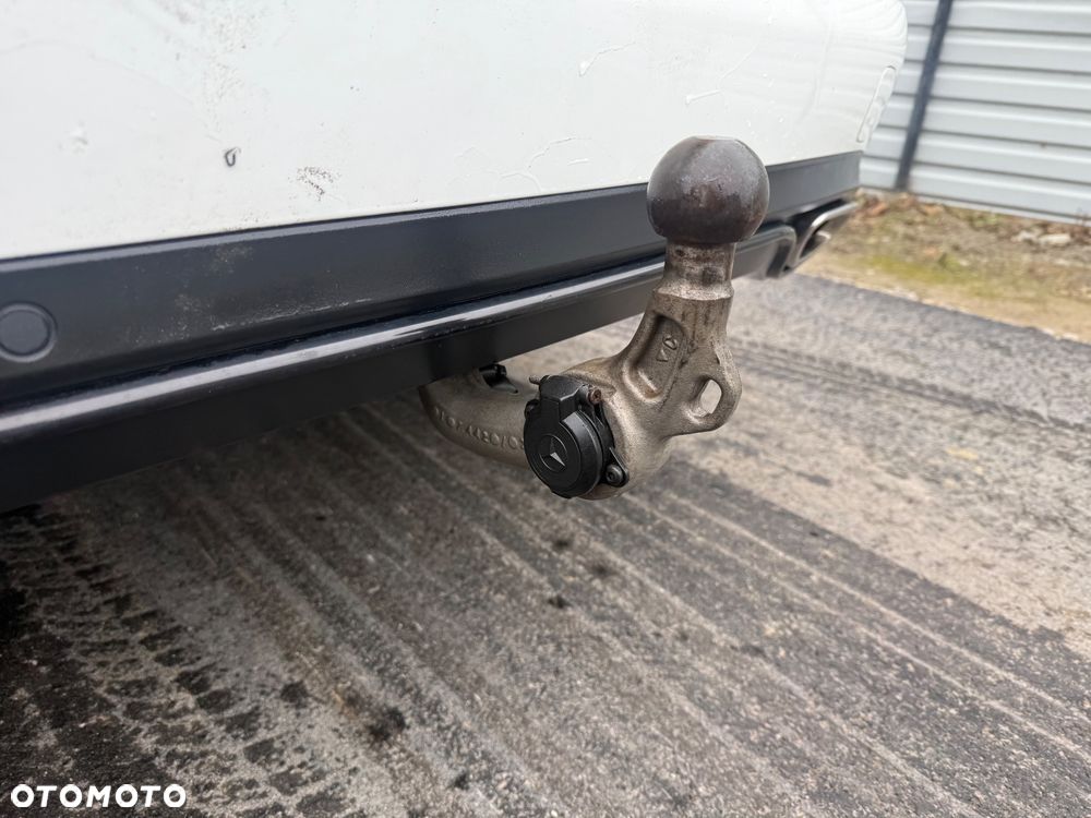 Mercedes-Benz Klasa C 250 9G-TRONIC Exclusive - 16