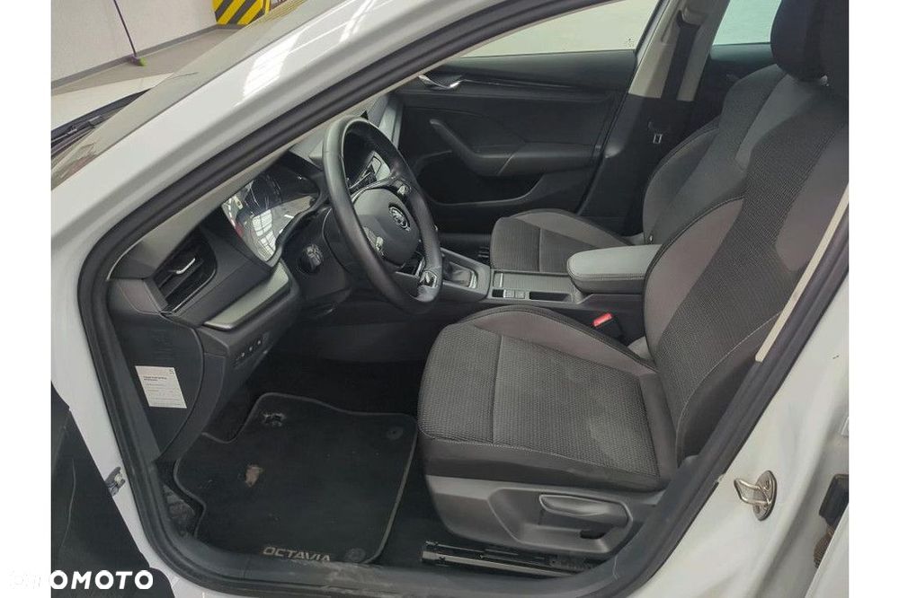 Skoda Octavia 1.0 TSI Ambition - 5