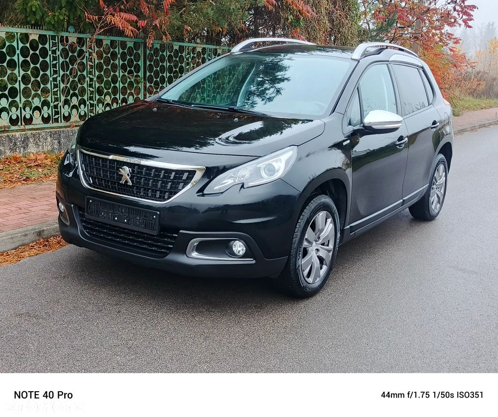 Peugeot 2008 1.2 Pure Tech Style - 4