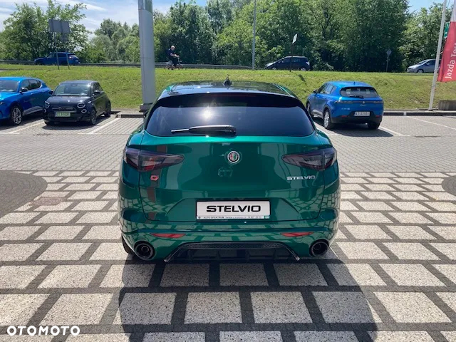 Alfa Romeo Stelvio 2.0 Turbo Tributo Italiano Q4 - 2