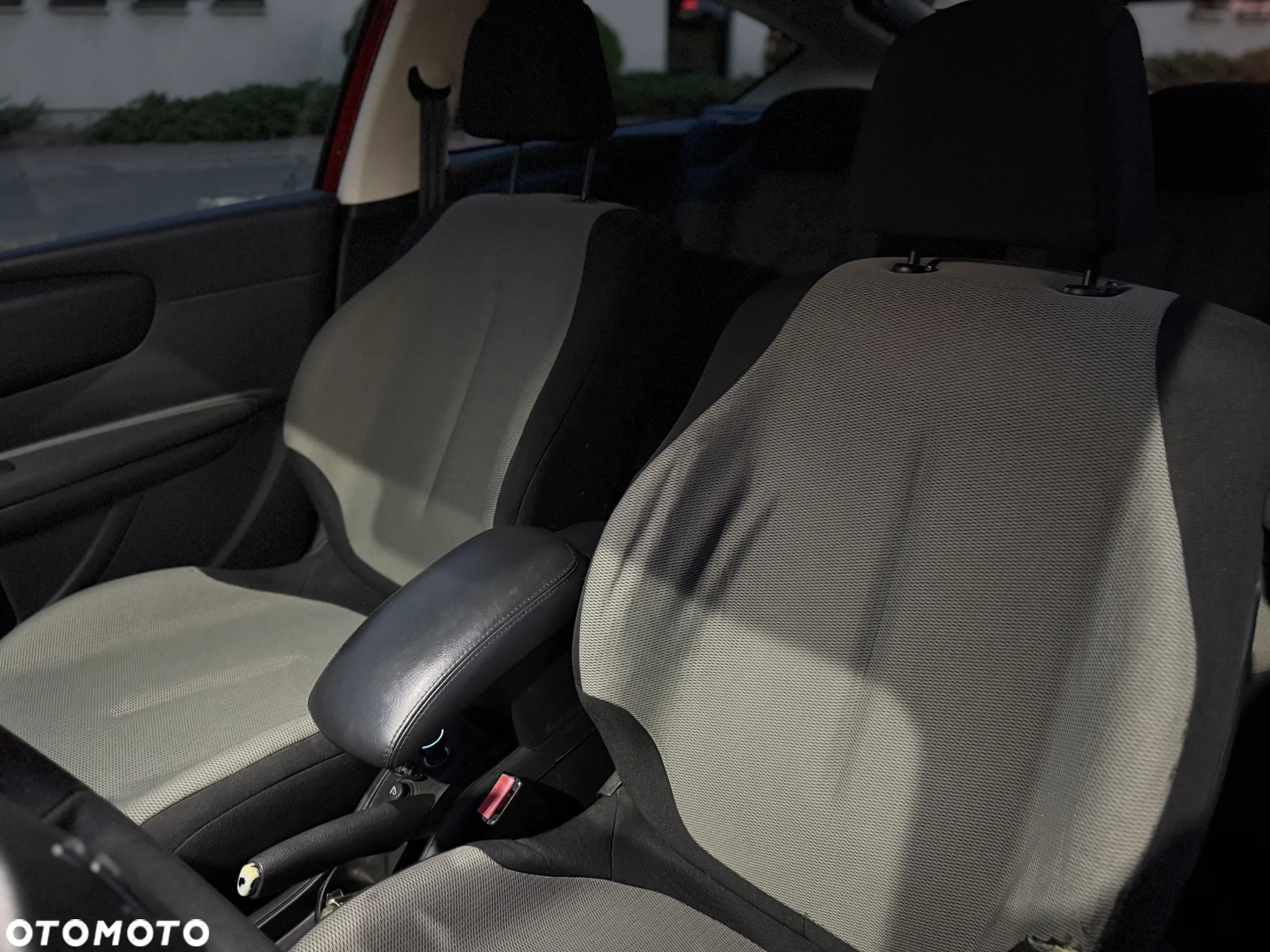 Citroën C4 Coupe 1.6 16V VTR - 8