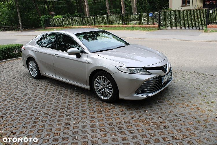 Toyota Camry 2.5 Hybrid Executive CVT - 1