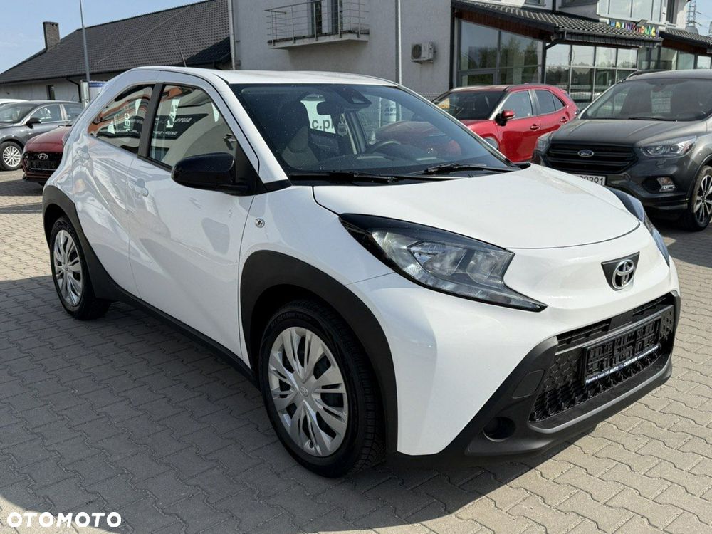Toyota Aygo X S-CVT Black&White - 5