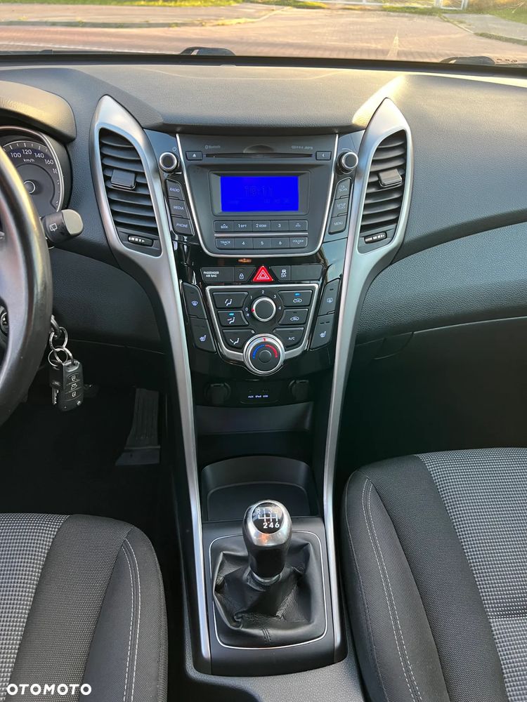 Hyundai i30 1.6 Style - 11