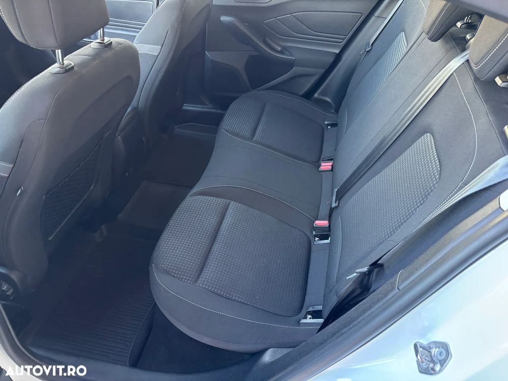 Ford Focus 1.5 EcoBlue Connected - 33