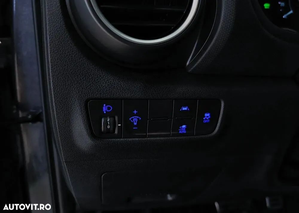 Hyundai KONA EV Select - 9