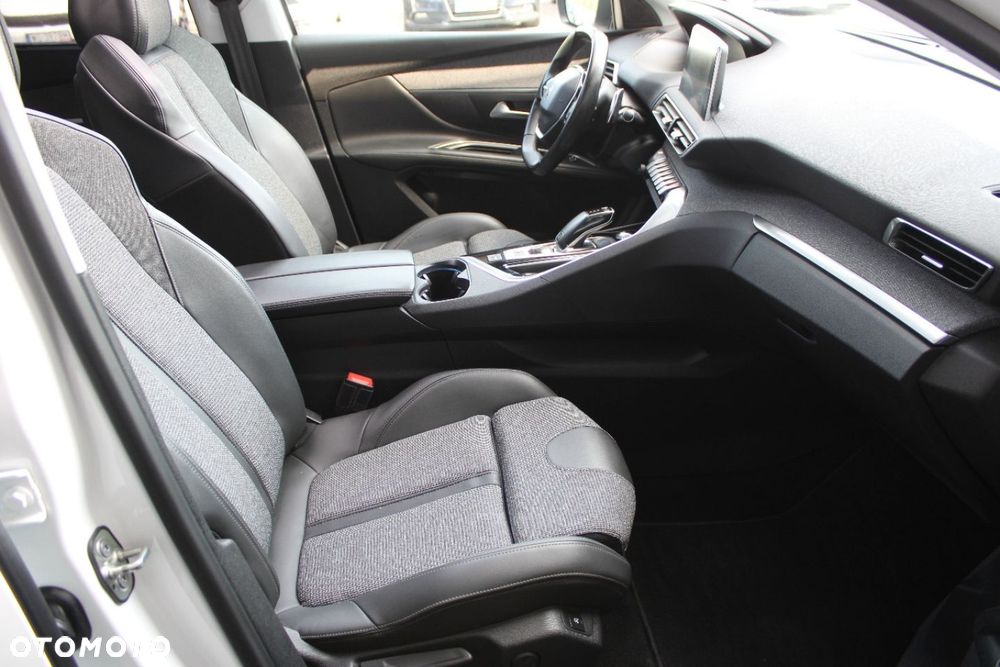 Peugeot 5008 BlueHDi 130 EAT8 Crossway - 27
