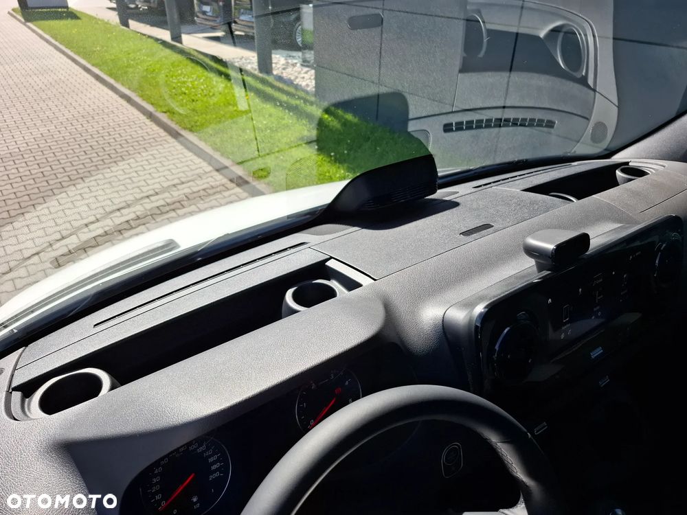 Mercedes-Benz Sprinter 317 CDI Furgon PRO długi 4325 mm L3H2 - 34