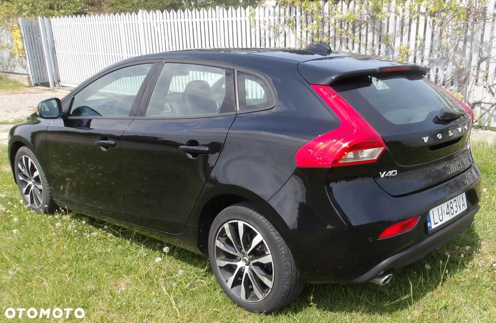 Volvo V40 D2 Summum - 3
