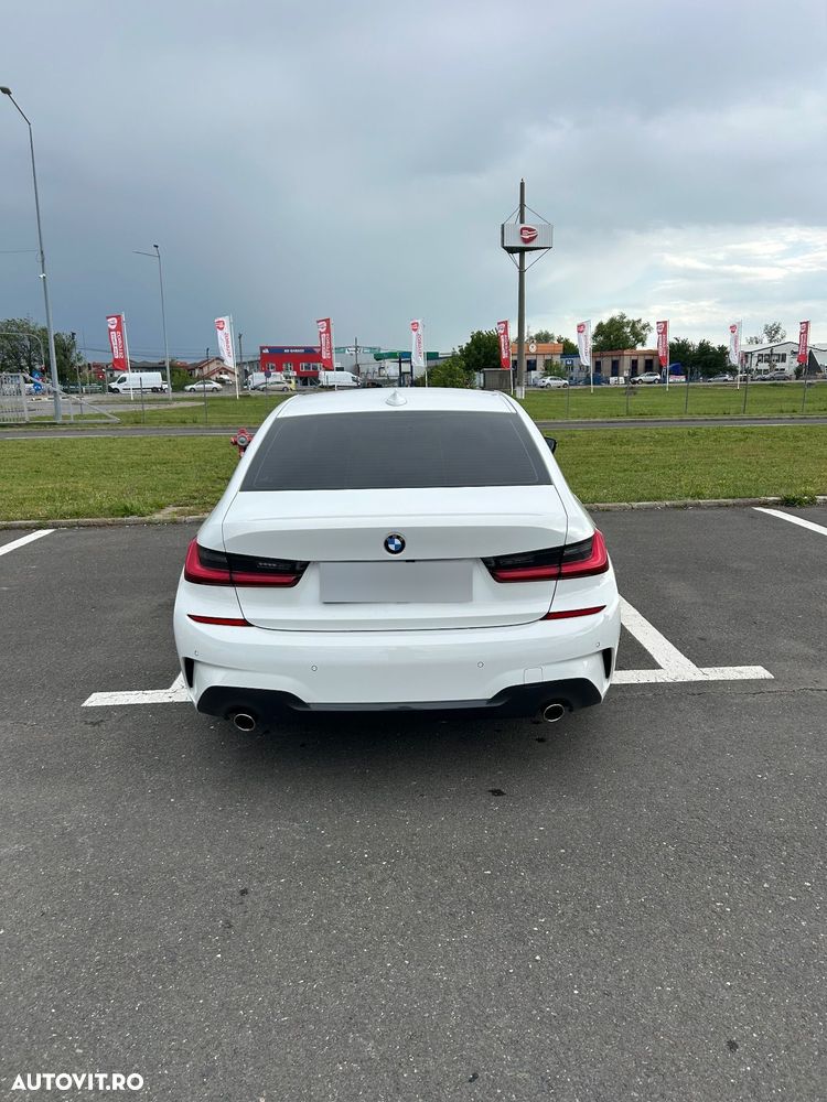 BMW Seria 3 318d Touring Aut. M Sport - 2