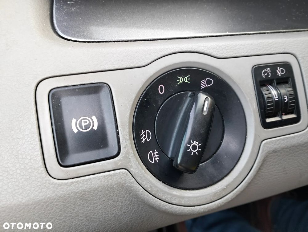 Volkswagen Passat 1.4 TSI Trendline CityLine - 22